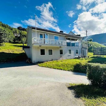 Prestadalen 6 Apartamento Sogndal Exterior foto